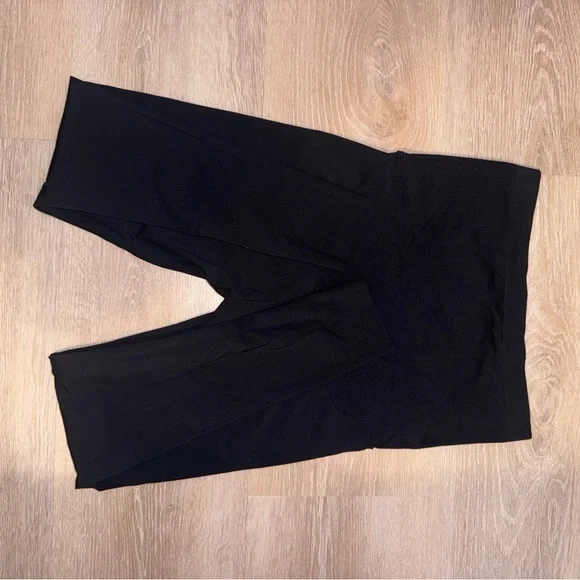Black High-Waisted Maternity Leggings - Large - Picture 3 of 6